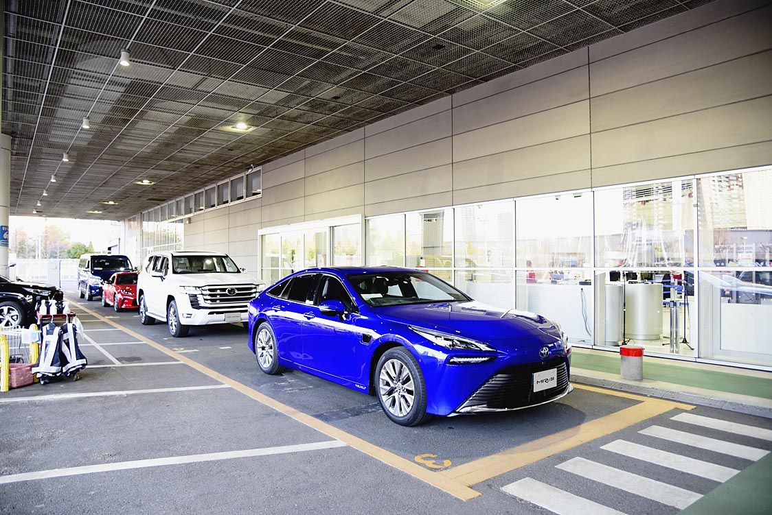 １・３キロメートルの試乗コースを備えた「ライドワン」。新型車の試乗を目当てに訪れる人も多かった