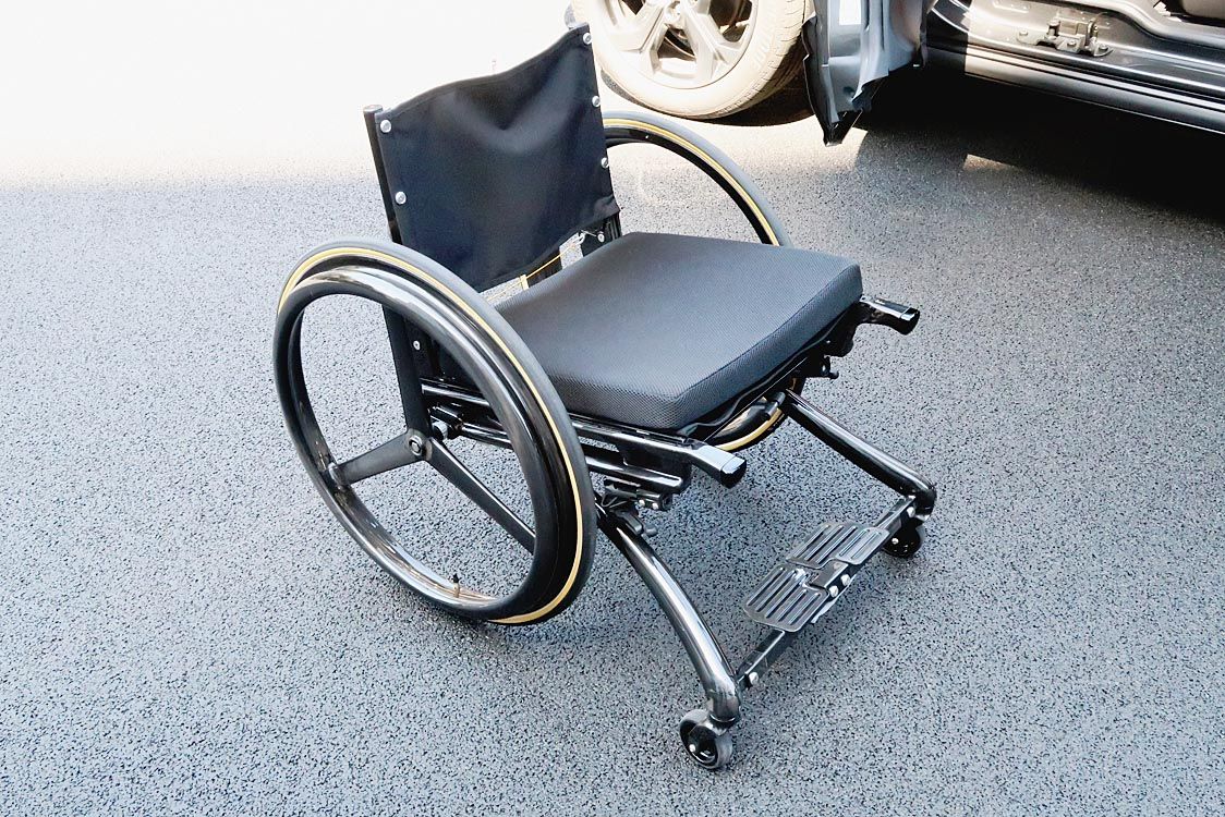 マツダ Mx 30 ベースの福祉車両を開発 下肢障害者が 自操 自動車メーカー 紙面記事 マツダ Mx 30 ベースの福祉車両を開発 下肢障害者が 自操 自動車メーカー 紙面記事