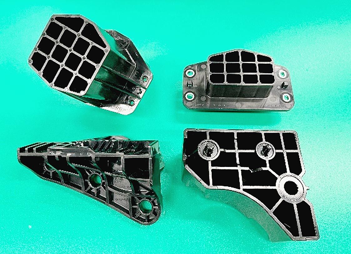 受賞技術が採用された衝撃吸収部品の例