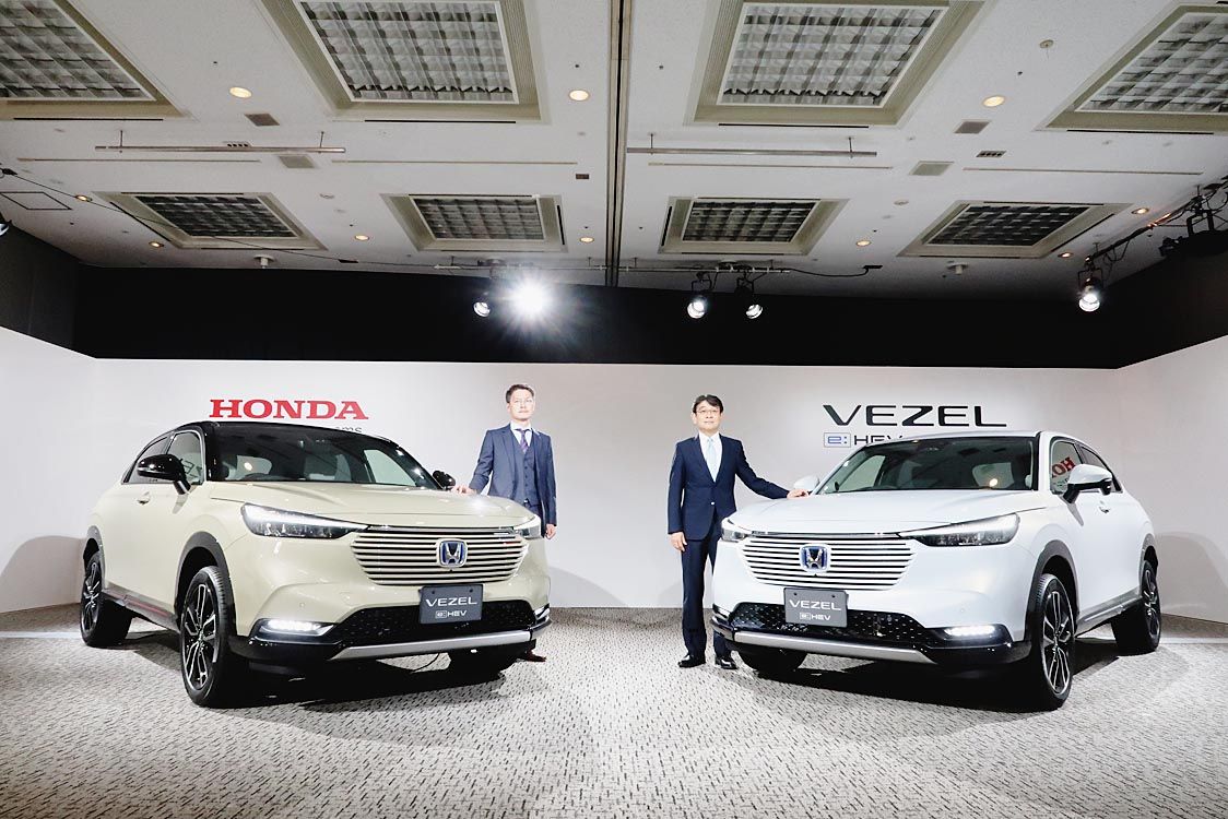ホンダ 2代目 ヴェゼル 発売 全長変わらずクーペ調デザインを強調 価格は227万円から 自動車メーカー 紙面記事 ホンダ 2代目 ヴェゼル 発売 全長変わらずクーペ調デザインを強調 価格は227万円から 自動車メーカー 紙面記事