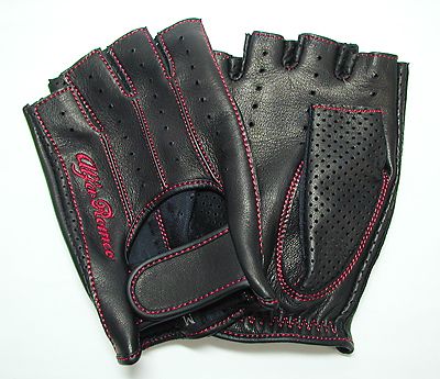 アルファロメオドライビンググローブ フィアットジャパン、アルファロメオ純正の運転グローブ – 日刊自動車新聞