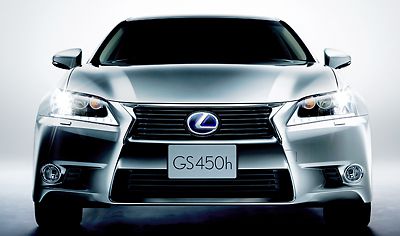 「スピンドルグリル」で存在感を強調