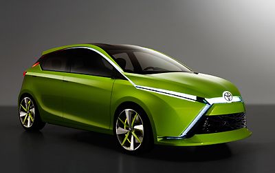 トヨタ●(「立」の下に「木」)ハッチバック