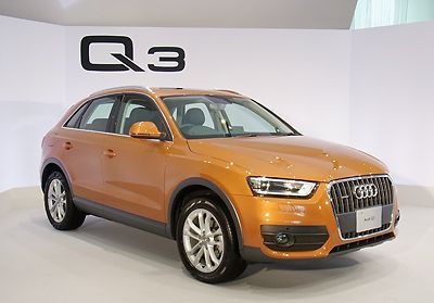 エクステリアはクーペを思わせるフォルムを表現した