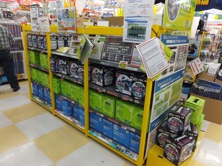 カー用品店ではメンテナンス商材であるバッテリーの販売に注力