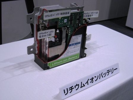 シンプルな機構なリチウムイオン電池は可変電圧式オルタネーターを不要にした