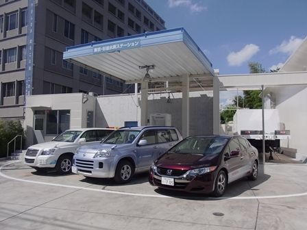 東京・杉並ステーションに3台のFCVが揃った