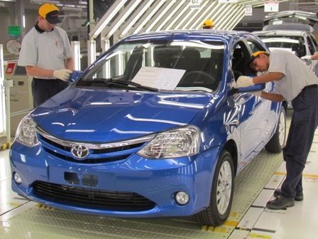 ソロカバ工場では、9月の生産開始に向けてトレーニングを進めている