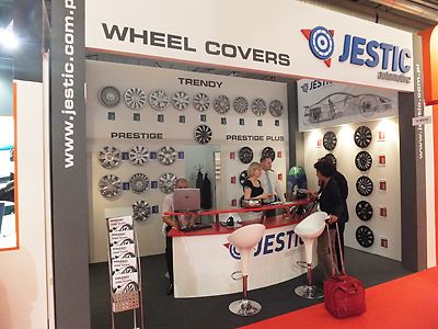 ホイールカバーの展示が多いのは欧州ならではといえる