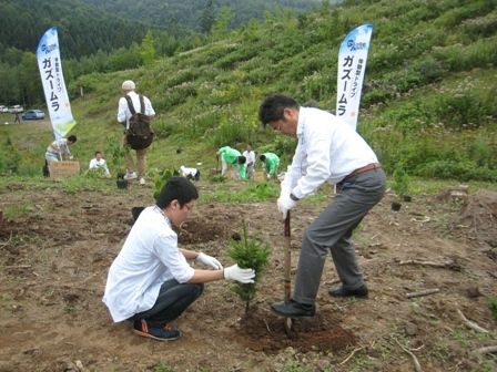 ASIオーナーの東原さんは息子さんと2人で参加