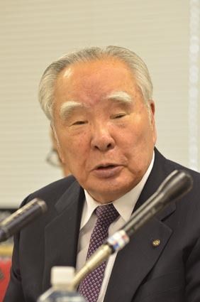 鈴木修会長兼社長