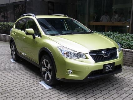 富士重工業「XVハイブリッド」