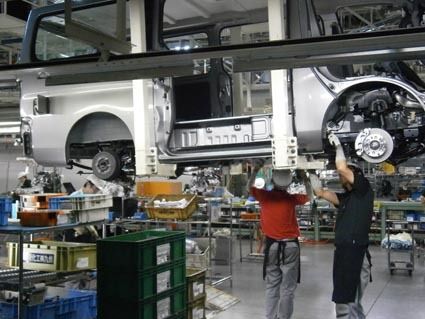 日産車体九州の製造ライン