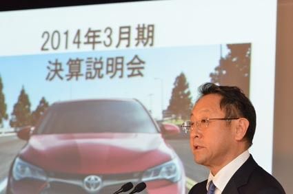 決算内容を説明する豊田社長