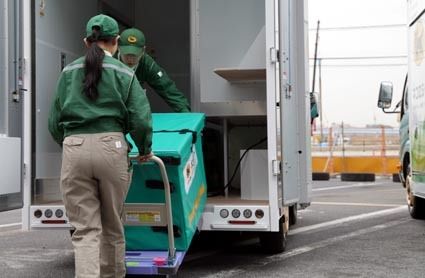 ネット販売やオークションなどで取扱個数は堅調に推移したが(イメージ)