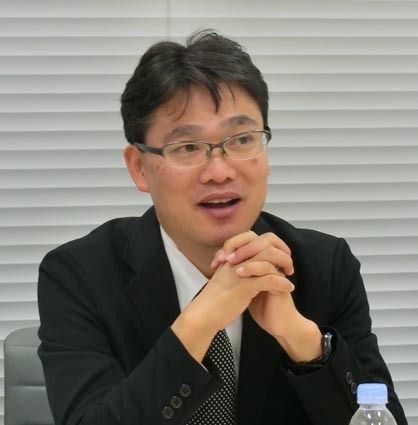 澤野課長代理