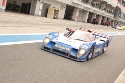 ル・マン復帰を記念し、歴代のル・マンカーがデモラン