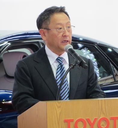 FCVミライの量産も「新たな出発」と挨拶する豊田社長