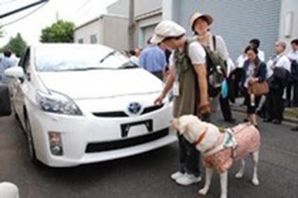 視覚障害者などから「接近に気づかず怖い」との声も