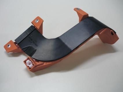 「アルファード/ヴェルファイア」に採用されたワイヤーハーネスプロテクター