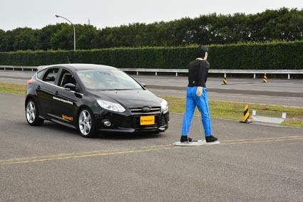 2016年からユーロNCAPにも導入される対歩行者緊急ブレーキシステム