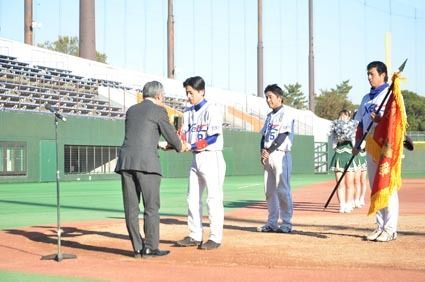 前年準優勝の悔しさをバネに「真紅の優勝旗」を手にしたネッツ東京
