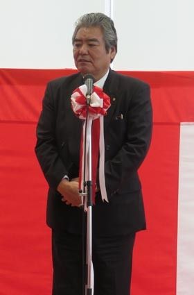 挨拶する平沼社長
