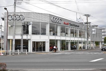 高松駅徒歩10分とアクセス利便性が高い