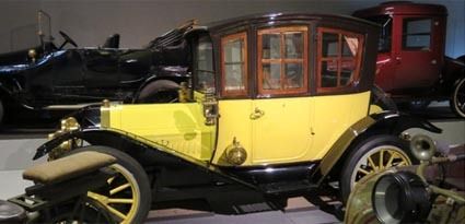 写真9 リーガル モデルNC コロニアル クーペ、1912年製。3.2リッター、25馬力、4気筒(デンハーグ市ローアン自動車博物館にて)