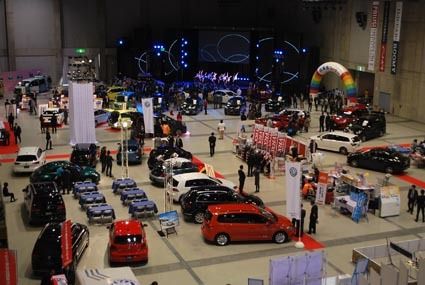 わがままカーニバルの新車会場