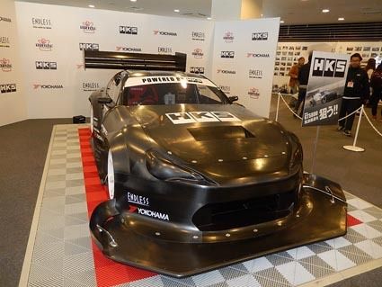 お披露目されたHKS Racing Performer 86 GTS800