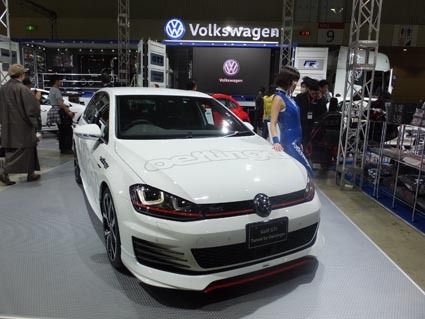 VGJはゴルフGTI、ゴルフR向けのチューニングパーツをオートサロンに出品した