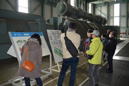 JAFデー工場見学会を開催=JAF山口