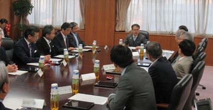 大臣懇談会ではリスクへの懸念も(5月29日)