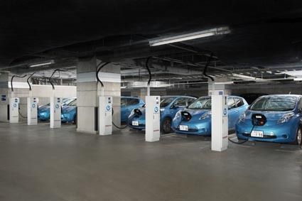 電気自動車(EV)シフトをどう捉えるかも焦点に