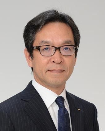 京田 靖氏
