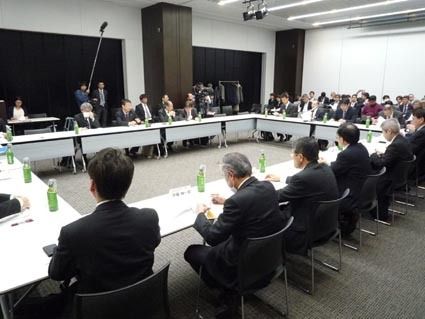 「車載式故障診断装置を活用した自動車検査手法のあり方検討会」の初会合(4日)