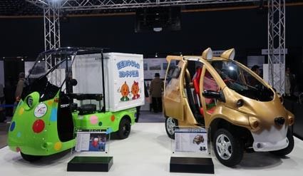 道内中小企業10社が連携、開発したネイクル・タイプ3㊧とタイプ2