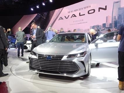 トヨタの新型アバロン。セダンは見直されるか
