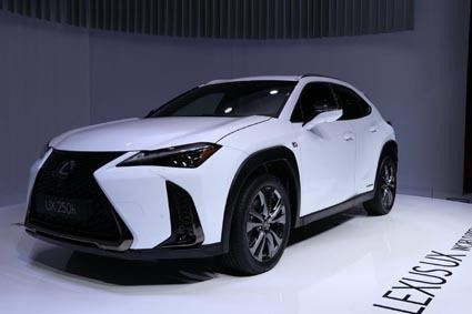 レクサス UX
