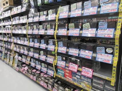 純正品のナビも