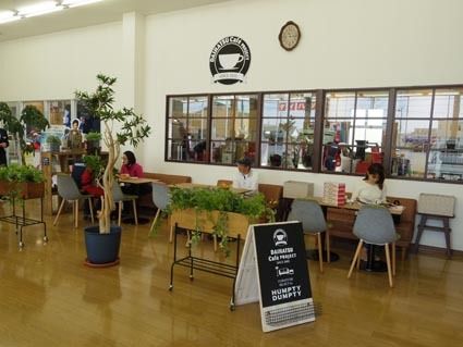 ハンプティーダンプティーとのコラボで実現した前橋東店内のカフェスペース