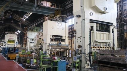 長男工場を長年支えるプレス機3台はメンテナンスを徹底することで稼働を守る