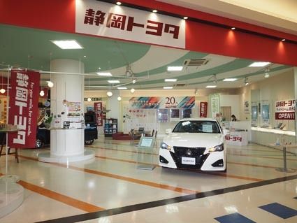 SC内の店舗のため年中無休で営業する