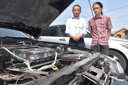 北條昌秀教授(左)