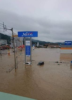 西日本豪雨で冠水被害を受けたネッツトヨタ愛媛・Jスポット大洲