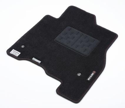 サンシェードとフロアマット