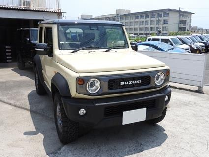 1・5リットルエンジン搭載のジムニーシエラ。余裕の走りで人気も高いが納期は長期化している