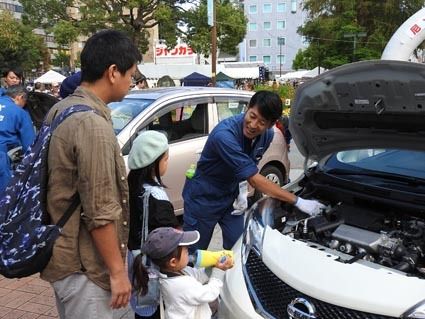 尼崎支部のマイカー点検教室は大賑わいだった