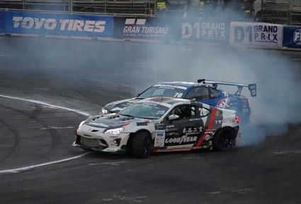 迫力のある走行を間近で見られる